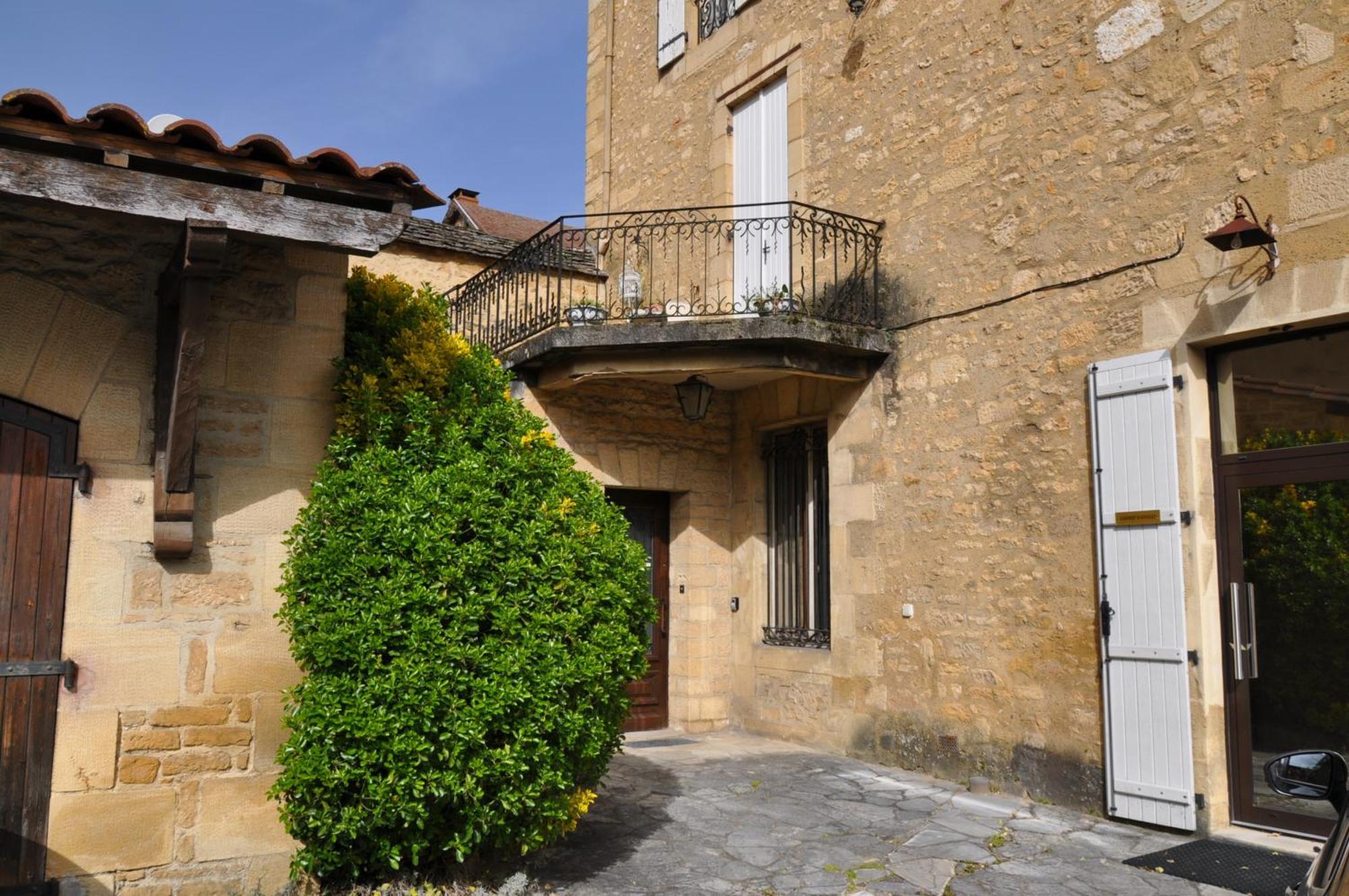 Appartement La Couronne Sarlat-la-Canéda Exterior foto
